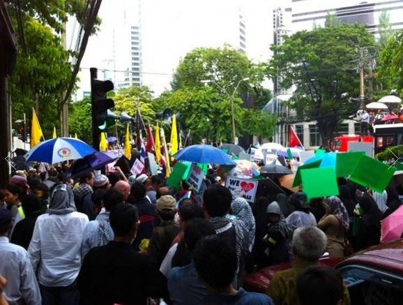 Waves of protests against anti-Islam film continue - ảnh 1